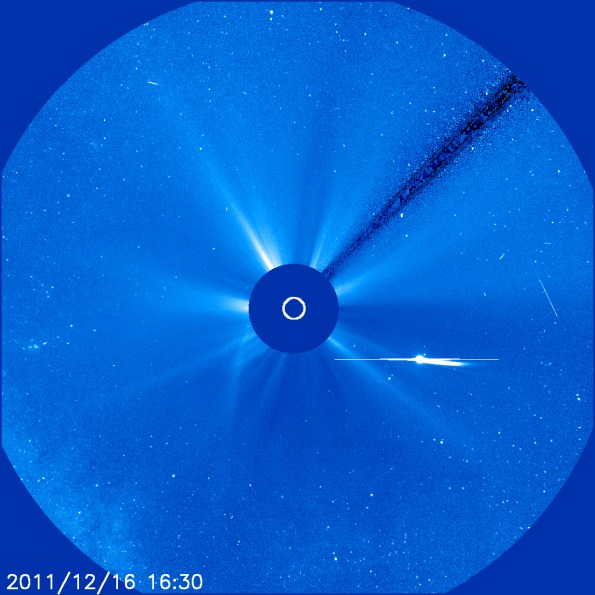 Comet Lovejoy growing new tails.  Courtesy ESA, NASA, LASCO C3 group.