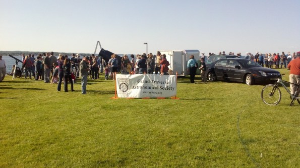 2012-06-05_18-34-21_TransitBanner A look at the crowd and our GTAS Banner.