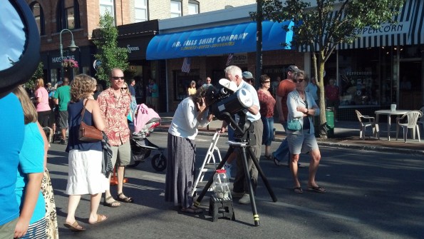 White light viewing of the Sun