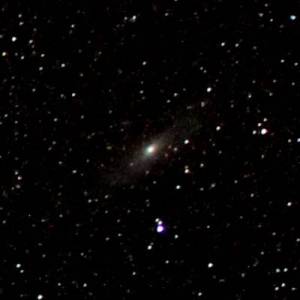 Low resolution and exposure view of M31 simulating what it looks like in binoculars
