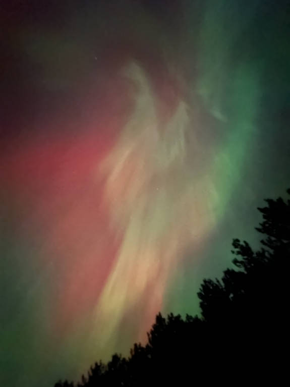 Another photo of the same auroral display