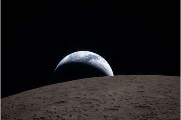 Artemis II Earthset